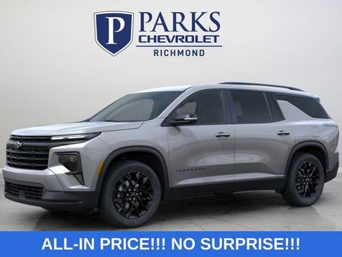 New 2026 Chevrolet Traverse LT w/ Midnight/Sport Edition FWD image 2