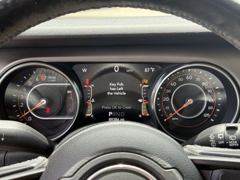 Used 2019 Jeep Wrangler Unlimited Sport S AWD/4WD image 18