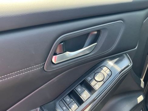 New 2026 Nissan Rogue SV FWD image 11