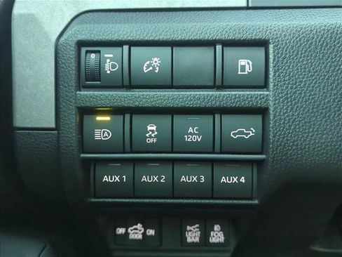 Used 2025 Toyota Tacoma 4x4 Double Cab Hybrid image 23