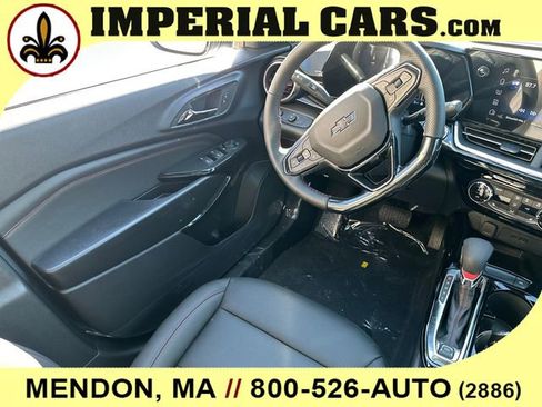 New 2026 Chevrolet Trax RS w/ Sunroof Package image 18