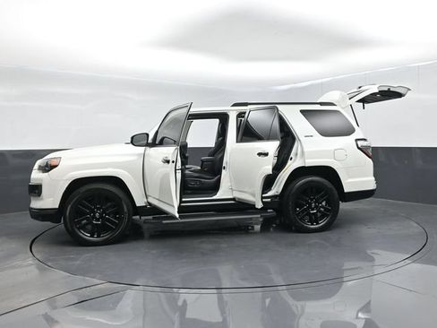 Used 2021 Toyota 4Runner Nightshade AWD/4WD image 65