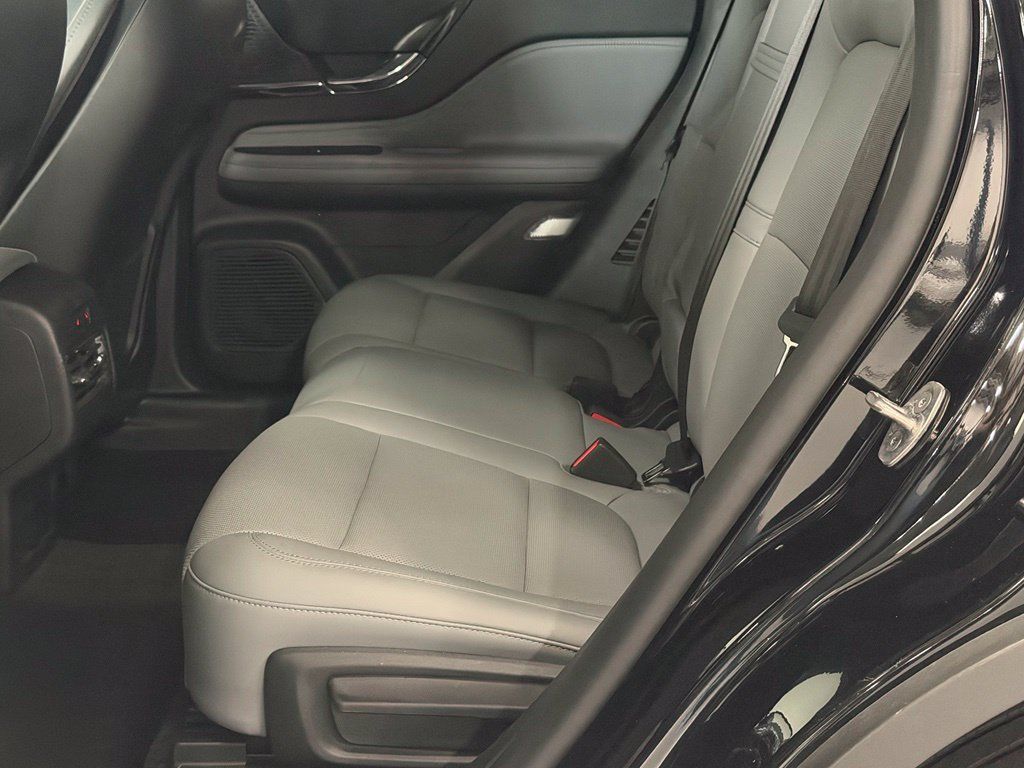 Used 2022 Lincoln Corsair AWD w/ Equipment Group 101A image 24