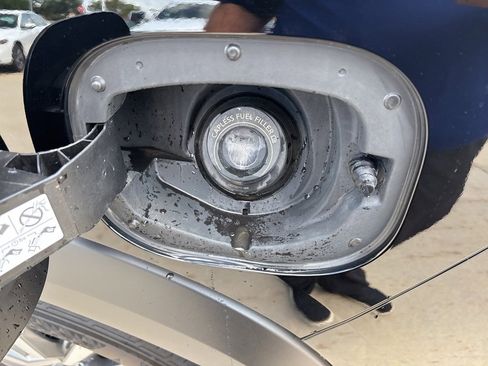 Used 2024 Nissan Pathfinder SL w/ Cargo Package image 14