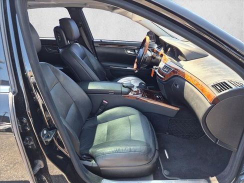 Used 2011 Mercedes-Benz S 550 image 19
