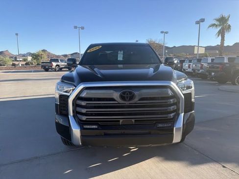 Used 2025 Toyota Tundra Limited AWD/4WD image 2
