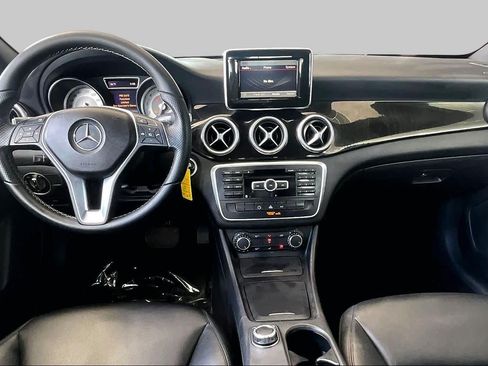 Used 2014 Mercedes-Benz CLA 250 image 13