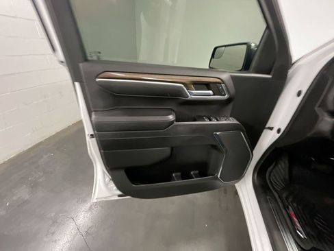 Used 2023 Chevrolet Silverado 1500 LT image 21