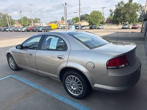 Used 2004 Chrysler Sebring LX FWD image 5