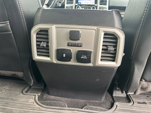 Used 2019 Ford F150 Lariat w/ Equipment Group 502A Luxury AWD/4WD image 26