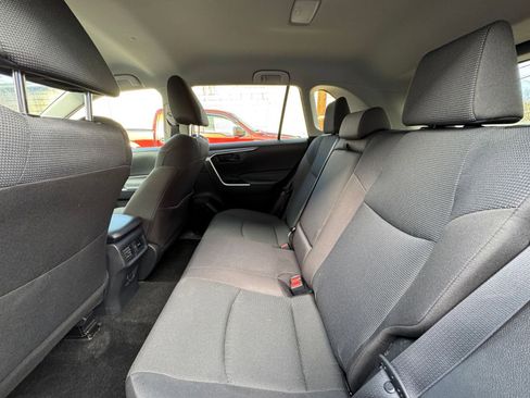 Used 2025 Toyota RAV4 LE image 24