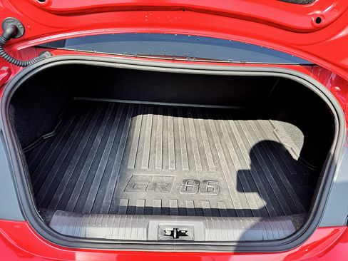 Used 2023 Toyota GR86 Premium w/ ALL Weather Mat Package (TMS) RWD image 10