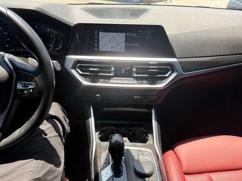 Used 2022 BMW 330i Sedan w/ Convenience Package RWD image 9
