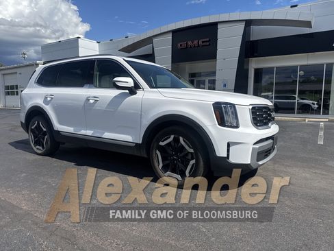 Used 2023 Kia Telluride S w/ S Sunroof Package AWD/4WD image 1