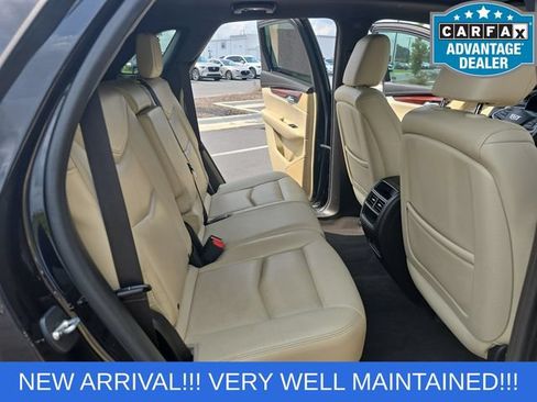 Used 2017 Cadillac XT5 Luxury w/ Driver Awareness Package FWD image 11