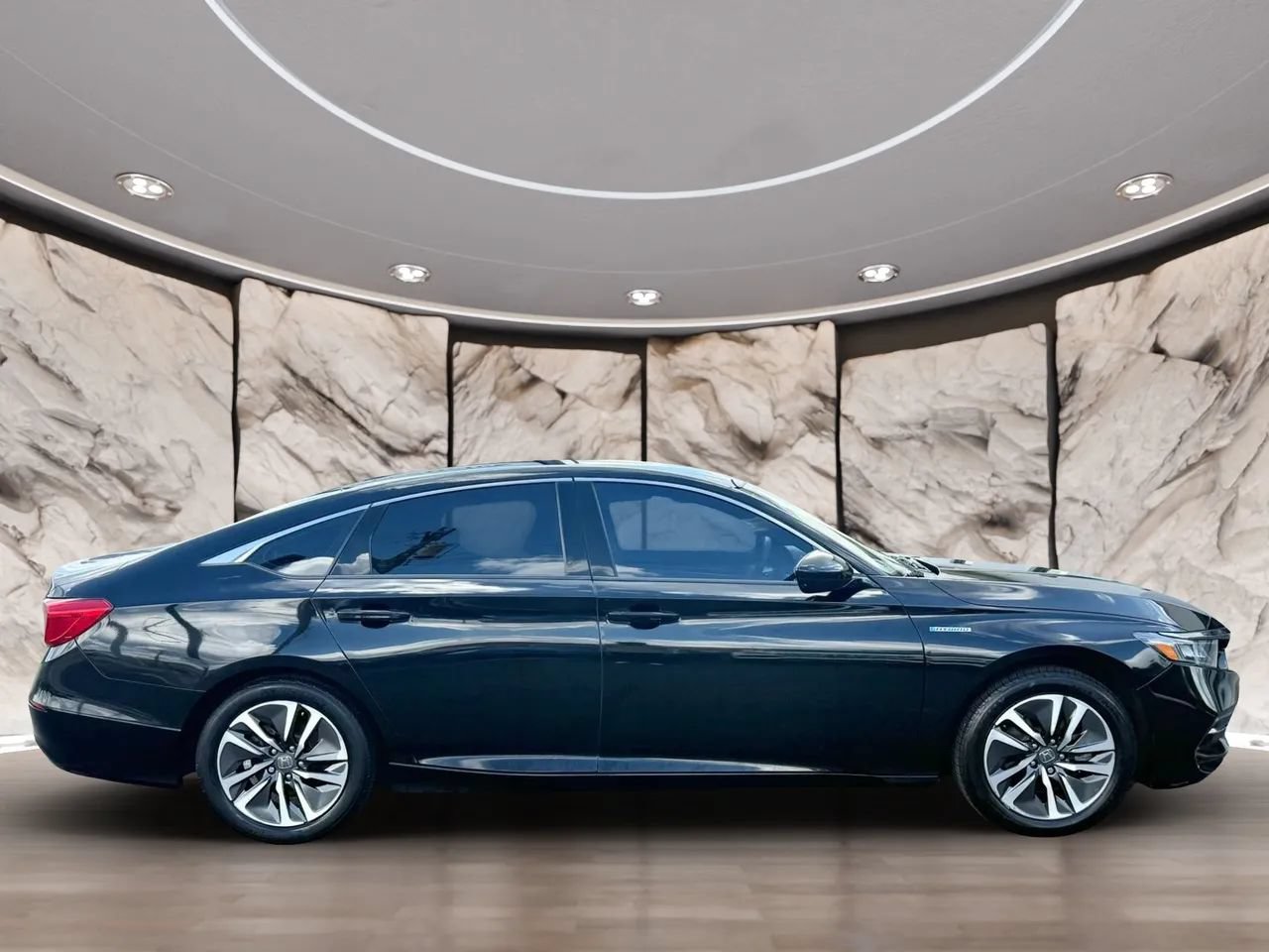 Used 2020 Honda Accord Hybrid image 8