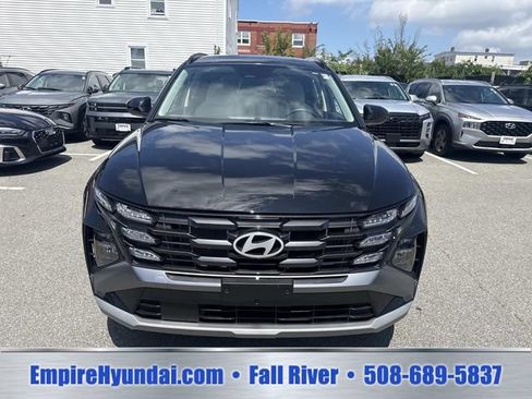 Used 2025 Hyundai Tucson Blue AWD/4WD image 10