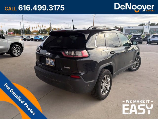 Used 2020 Jeep Cherokee Latitude Plus w/ Cold Weather Group AWD/4WD image 5