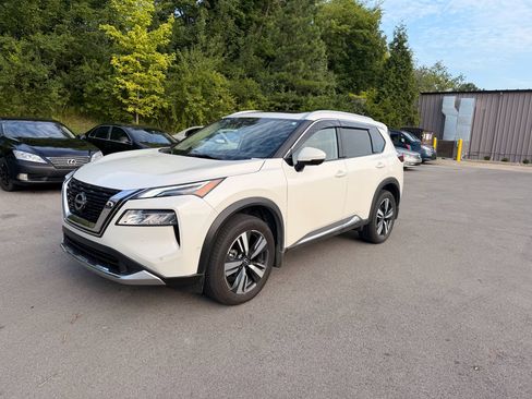 Certified 2023 Nissan Rogue Platinum w/ Platinum Premium Package AWD/4WD image 1