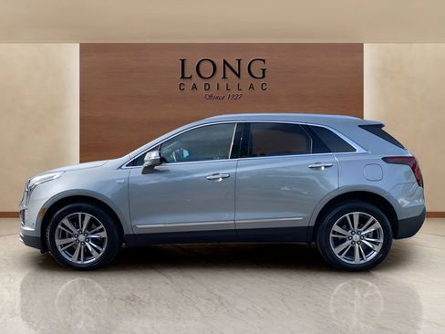 Certified 2025 Cadillac XT5 Premium Luxury w/ Technology Package AWD/4WD image 2