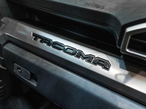 Certified 2024 Toyota Tacoma SR5 AWD/4WD image 26