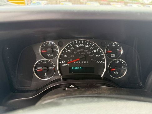 Used 2023 GMC Savana 2500 w/ Driver Convenience Package RWD image 12