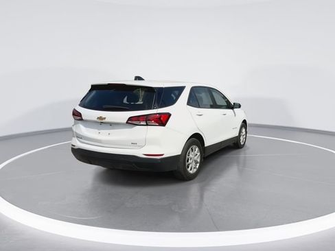 Used 2024 Chevrolet Equinox LS w/ Driver Confidence II Package AWD/4WD image 11