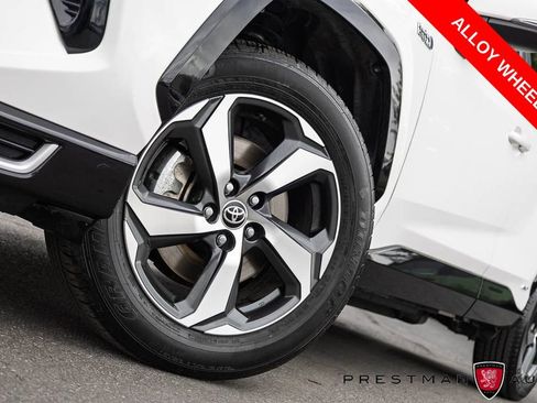 Used 2024 Toyota RAV4 SE w/ Weather & Moonroof Package AWD/4WD image 14