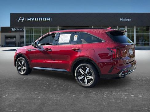 Used 2022 Kia Sorento S w/ Panoramic Sunroof Package FWD image 5