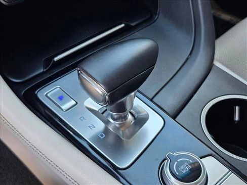 Used 2020 Genesis G70 2.0T image 12