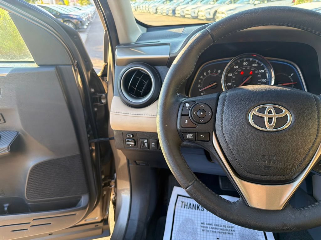 Used 2014 Toyota RAV4 Limited w/ Technology Package AWD/4WD image 26