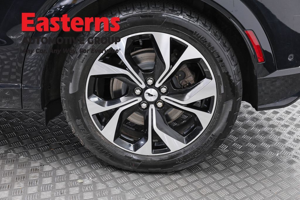 Used 2023 Ford Mustang Mach-E Premium AWD/4WD image 35