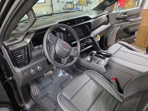 New 2026 GMC Sierra 1500 AT4X AWD/4WD image 15