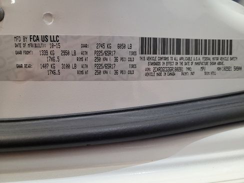 Used 2016 Dodge Grand Caravan SXT image 33