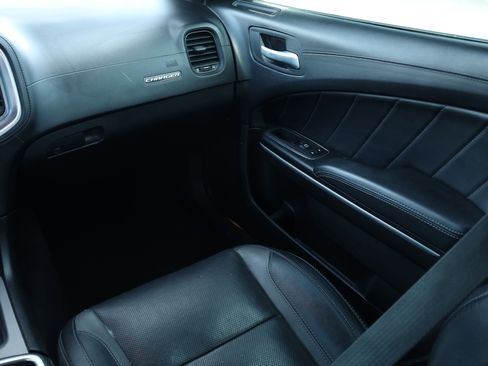 Used 2022 Dodge Charger SXT w/ Plus Group image 12