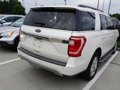 Used 2019 Ford Expedition XLT w/ Equipment Group 202A RWD image 5