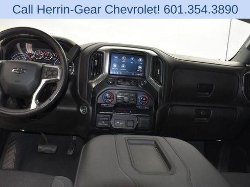 Used 2021 Chevrolet Silverado 1500 LT Trail Boss AWD/4WD image 18