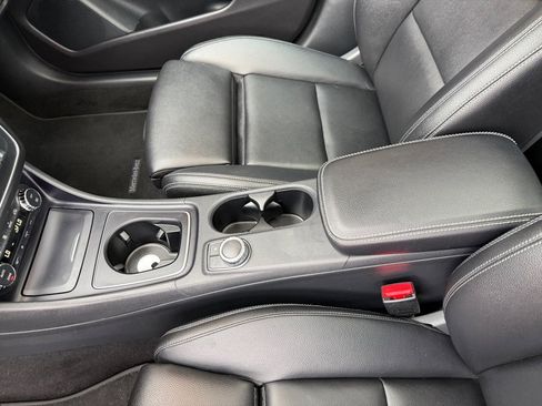 Used 2016 Mercedes-Benz CLA 250 4MATIC image 13