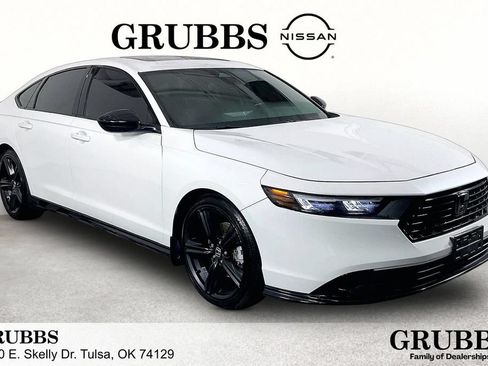 Used 2023 Honda Accord Sport image 1