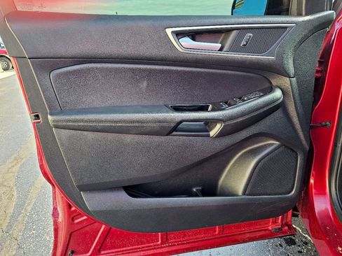 Used 2018 Ford Edge SEL w/ Equipment Group 201A AWD/4WD image 4