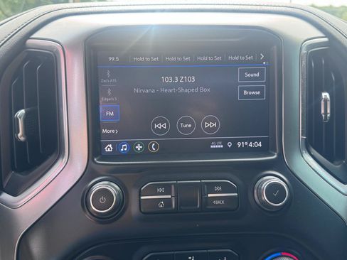 Used 2023 Chevrolet Silverado 2500 LT AWD/4WD image 11