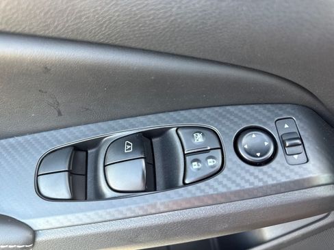 Used 2025 Nissan Altima 2.5 SV FWD image 16