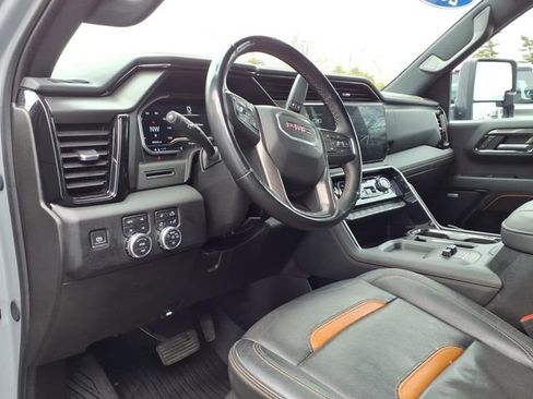 Certified 2024 GMC Sierra 2500 AT4 w/ AT4 Preferred Package AWD/4WD image 9