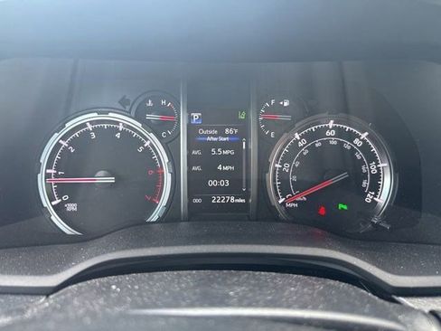 Used 2024 Toyota 4Runner Limited AWD/4WD image 11