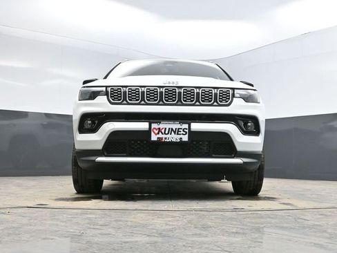 Used 2024 Jeep Compass Limited image 46