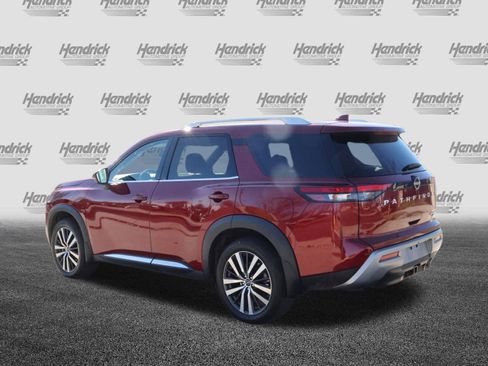 Used 2022 Nissan Pathfinder Platinum image 7
