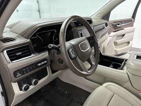 Used 2021 GMC Yukon Denali image 17