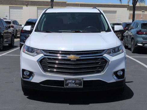 Used 2019 Chevrolet Traverse LT image 3