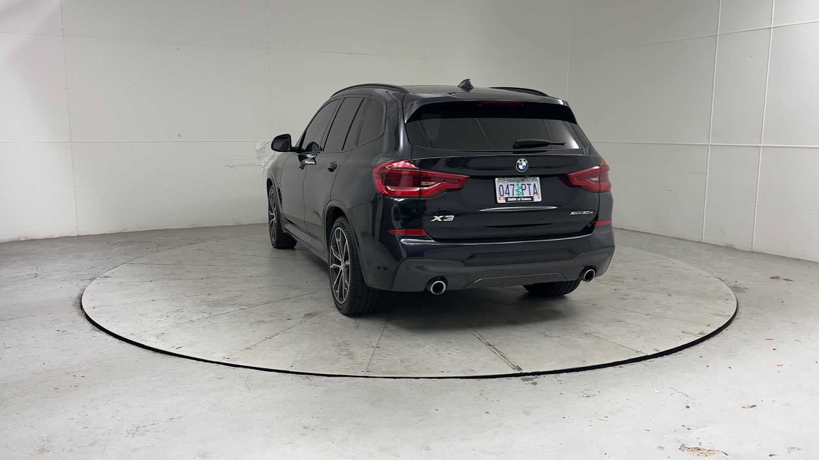 Used 2021 BMW X3 xDrive30e w/ M Sport Package AWD/4WD image 3