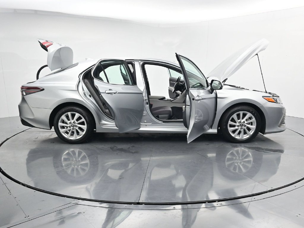Used 2023 Toyota Camry LE AWD/4WD image 42